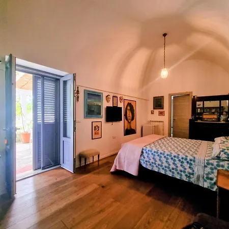 Bed & Breakfast La Controra *